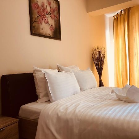 Monte Carlo Palace Rooms Bukarest Exterior foto